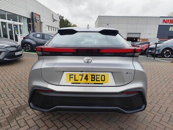 Used Toyota C-HR 2024 for sale - 76276208: Photo