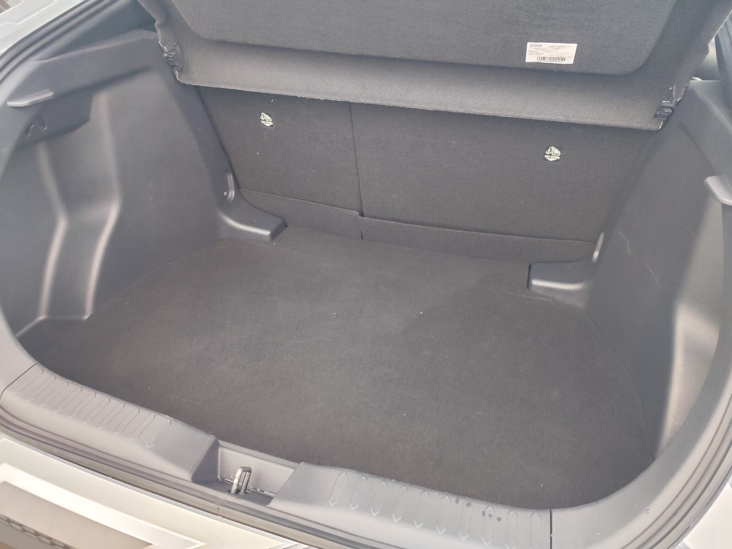 Used Toyota C-HR 2024 for sale - 76276208: Photo 6