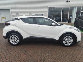 Used Toyota C-HR 2022 for sale - 76758013: Photo
