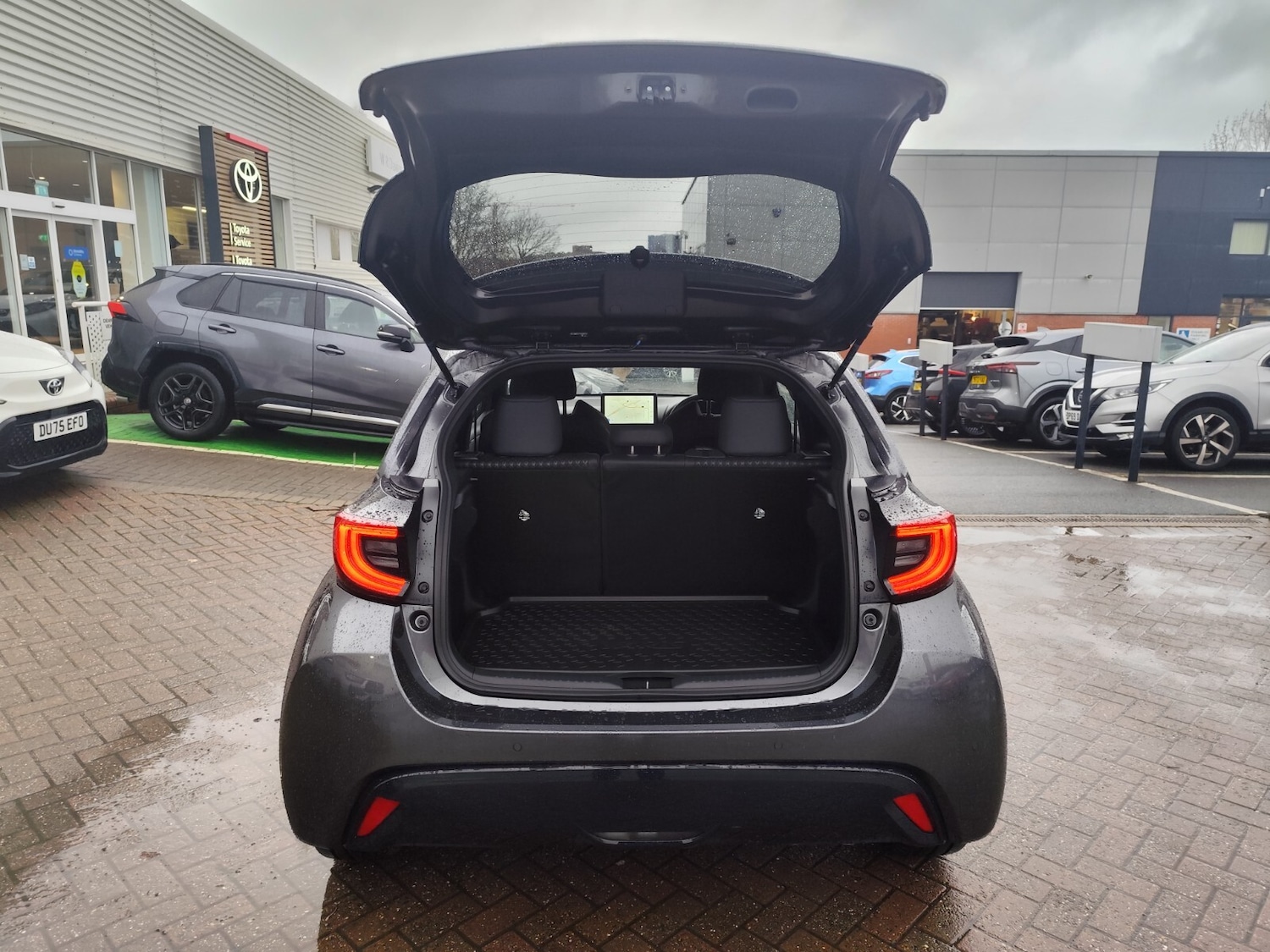 Used Toyota Yaris 2025 for sale - 76874420: Photo 5