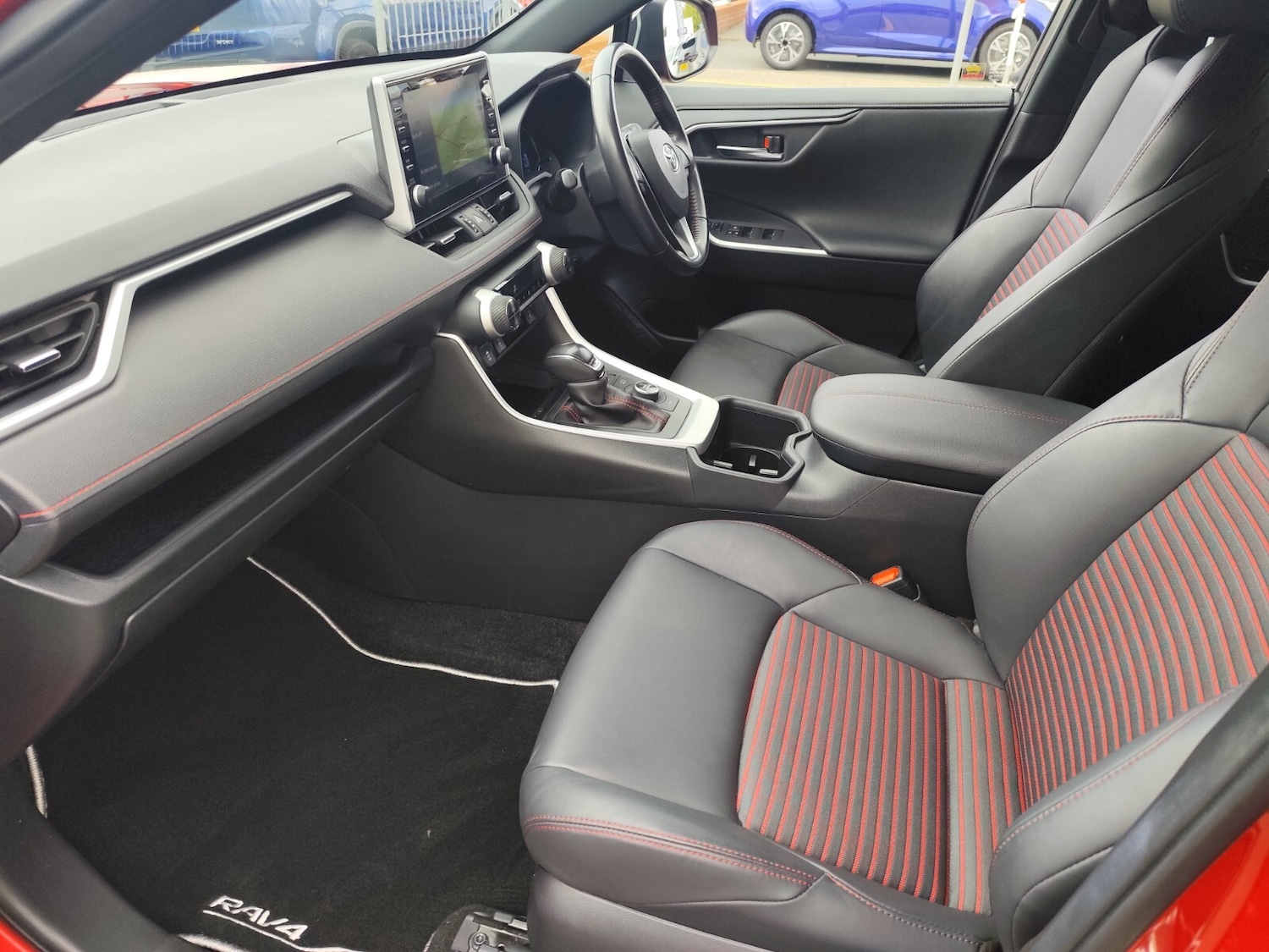 Used Toyota RAV4 2022 for sale - 76276545: Photo 11