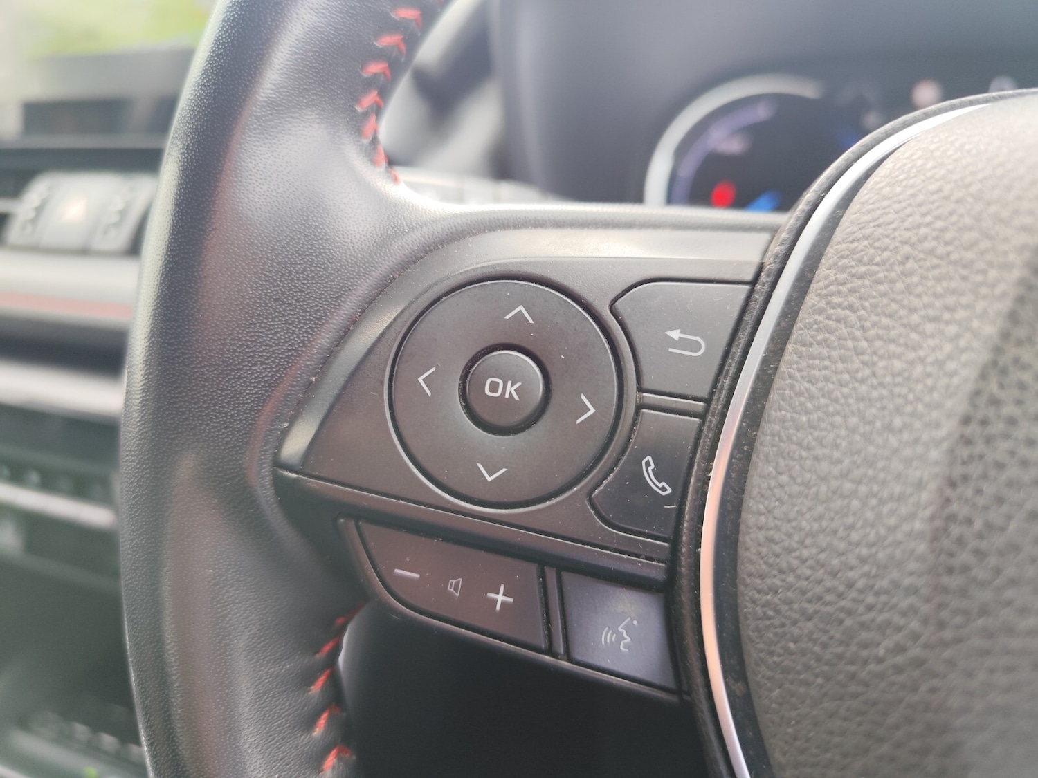 Used Toyota RAV4 2022 for sale - 76276545: Photo 16