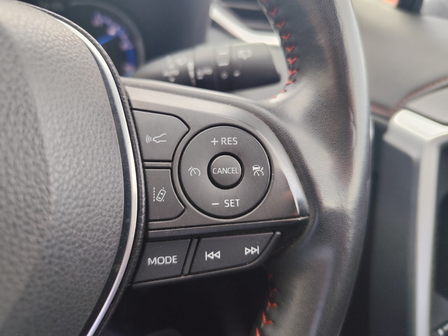 Used Toyota RAV4 2022 for sale - 76276545: Photo 17