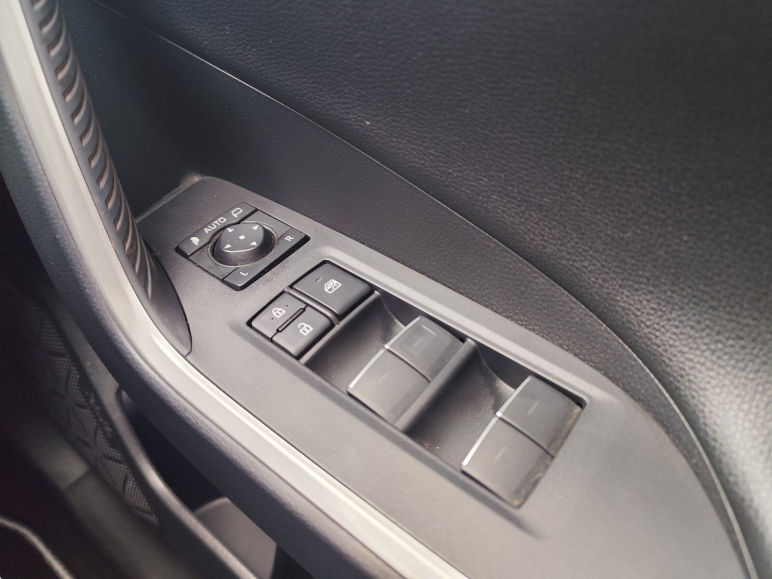 Used Toyota RAV4 2022 for sale - 76276545: Photo 21