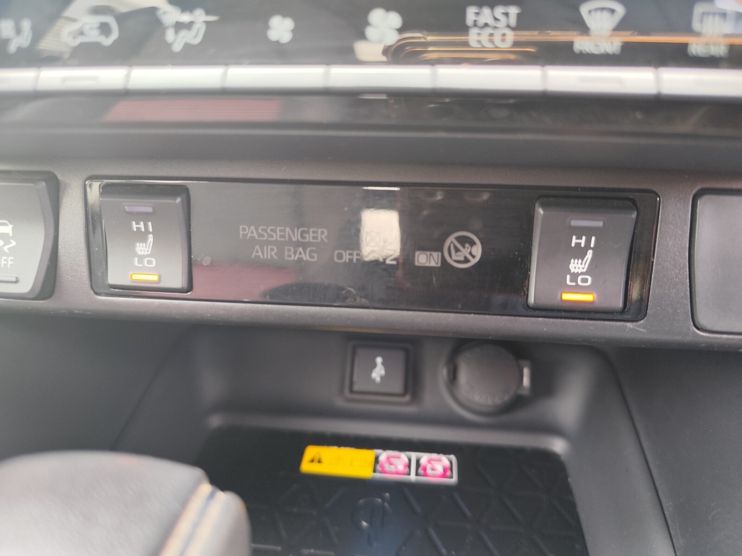 Used Toyota RAV4 2022 for sale - 76276545: Photo 29