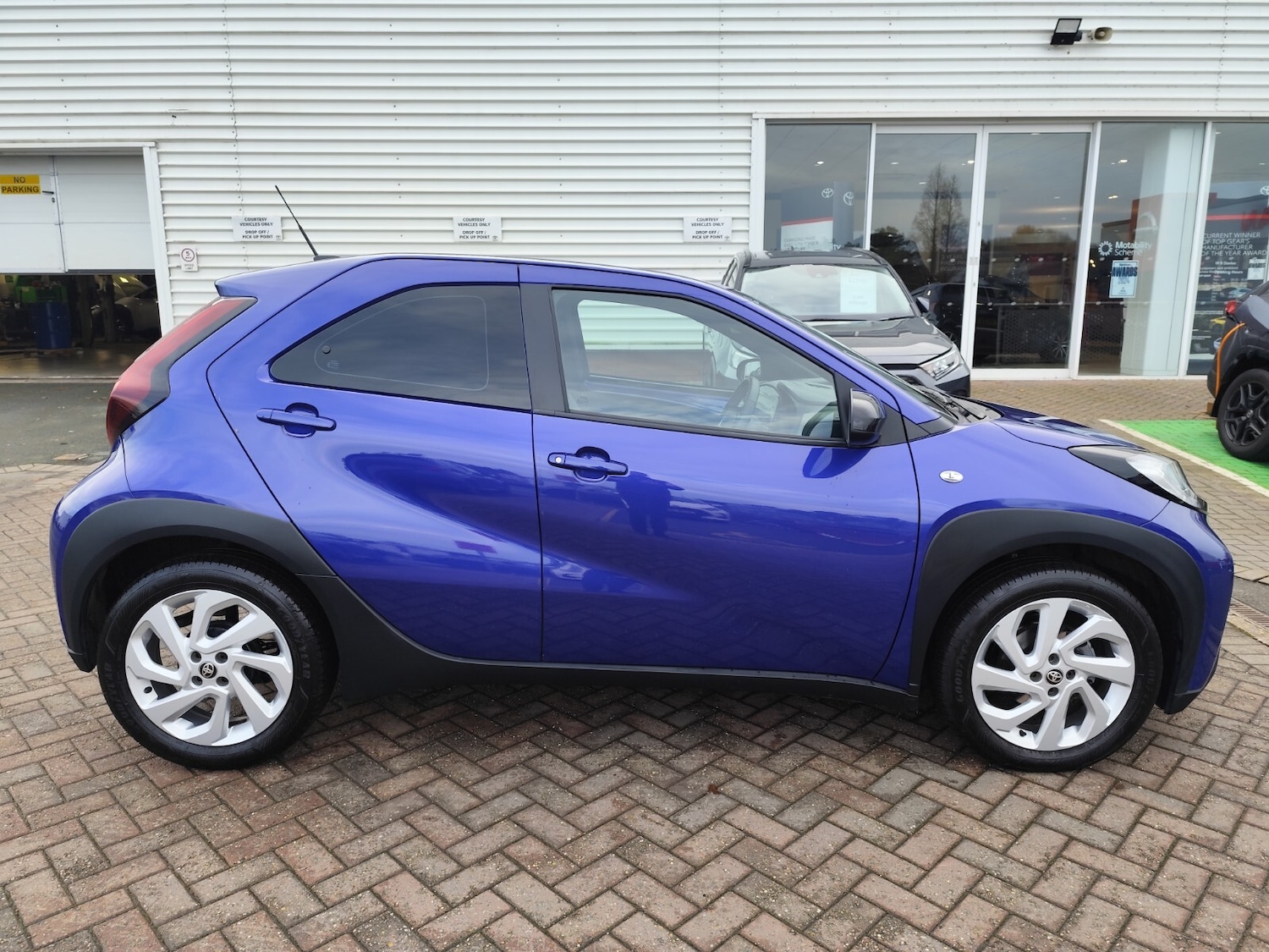 Used Toyota Aygo X 2024 for sale - 76766177: Photo 2