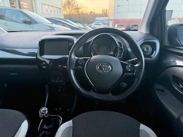 Used Toyota AYGO 2017 for sale - 76589913: Photo 16