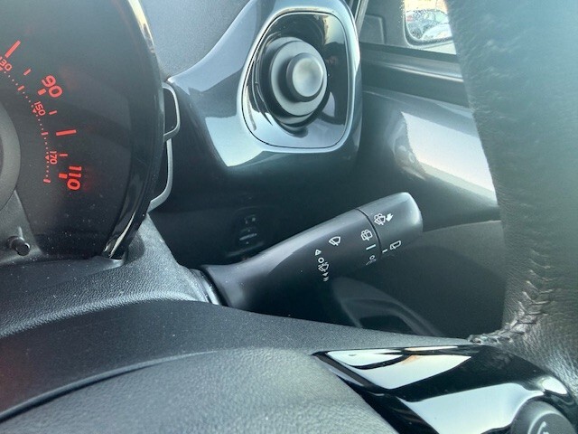 Used Toyota AYGO 2017 for sale - 76589913: Photo 20