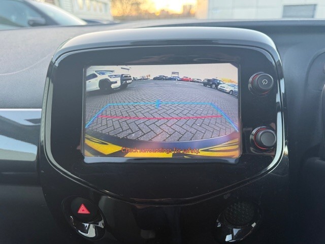 Used Toyota AYGO 2017 for sale - 76589913: Photo 25