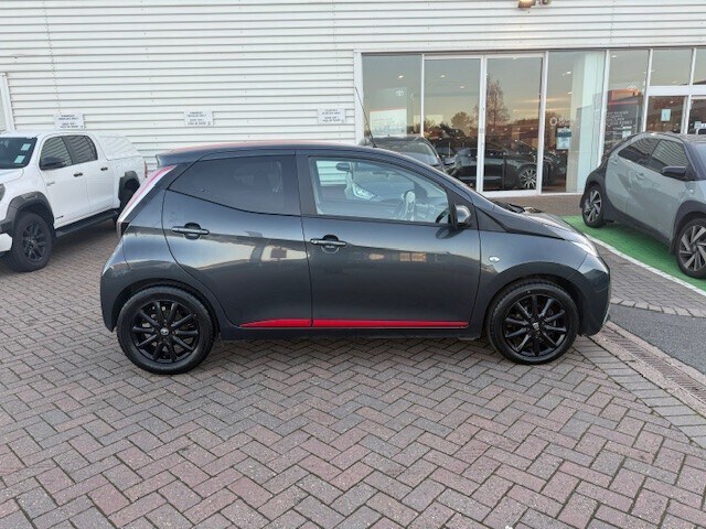 Used Toyota AYGO 2017 for sale - 76589913: Photo 3