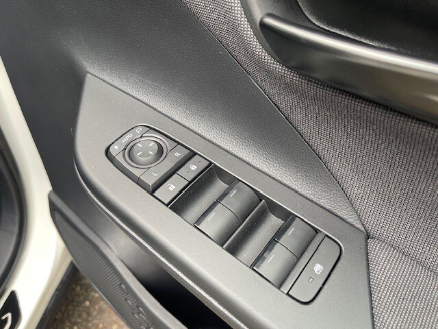 Used Toyota C-HR 2024 for sale - 76276741: Photo 17