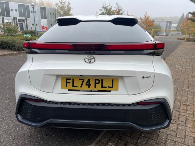 Used Toyota C-HR 2024 for sale - 76276741: Photo 2