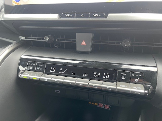 Used Toyota C-HR 2024 for sale - 76276741: Photo 21