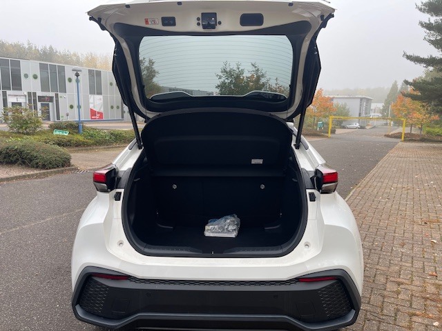 Used Toyota C-HR 2024 for sale - 76276741: Photo 3