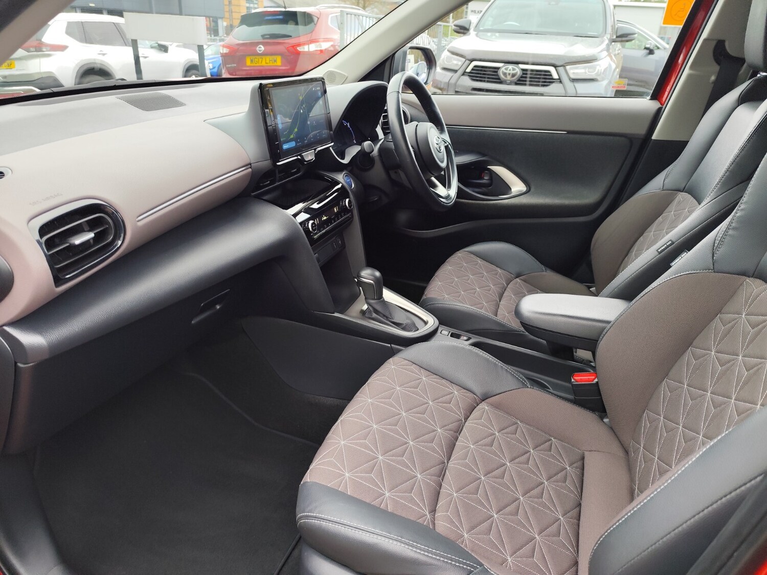 Used Toyota Yaris Cross 2022 for sale - 77261653: Photo 12