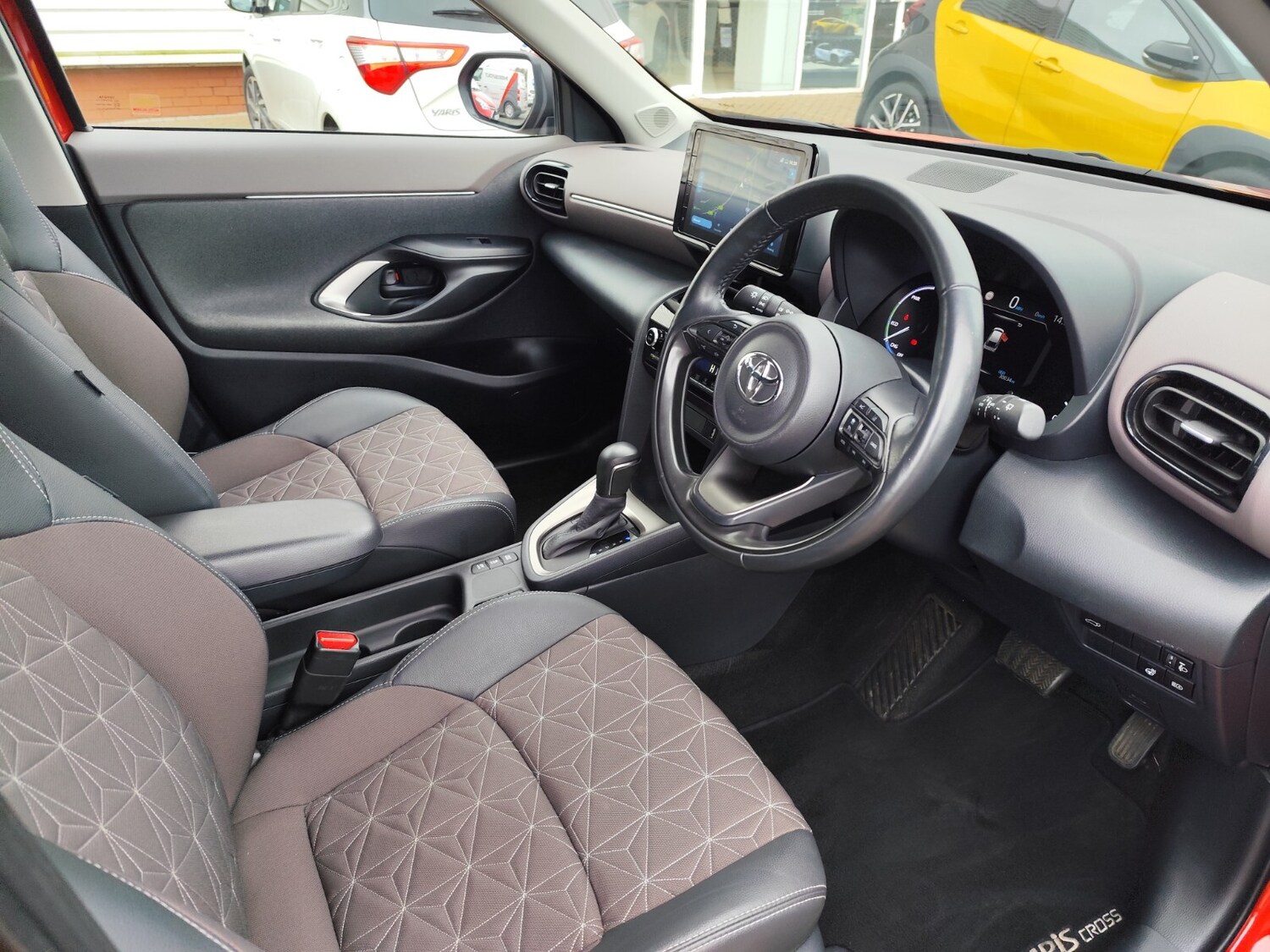 Used Toyota Yaris Cross 2022 for sale - 77261653: Photo 14