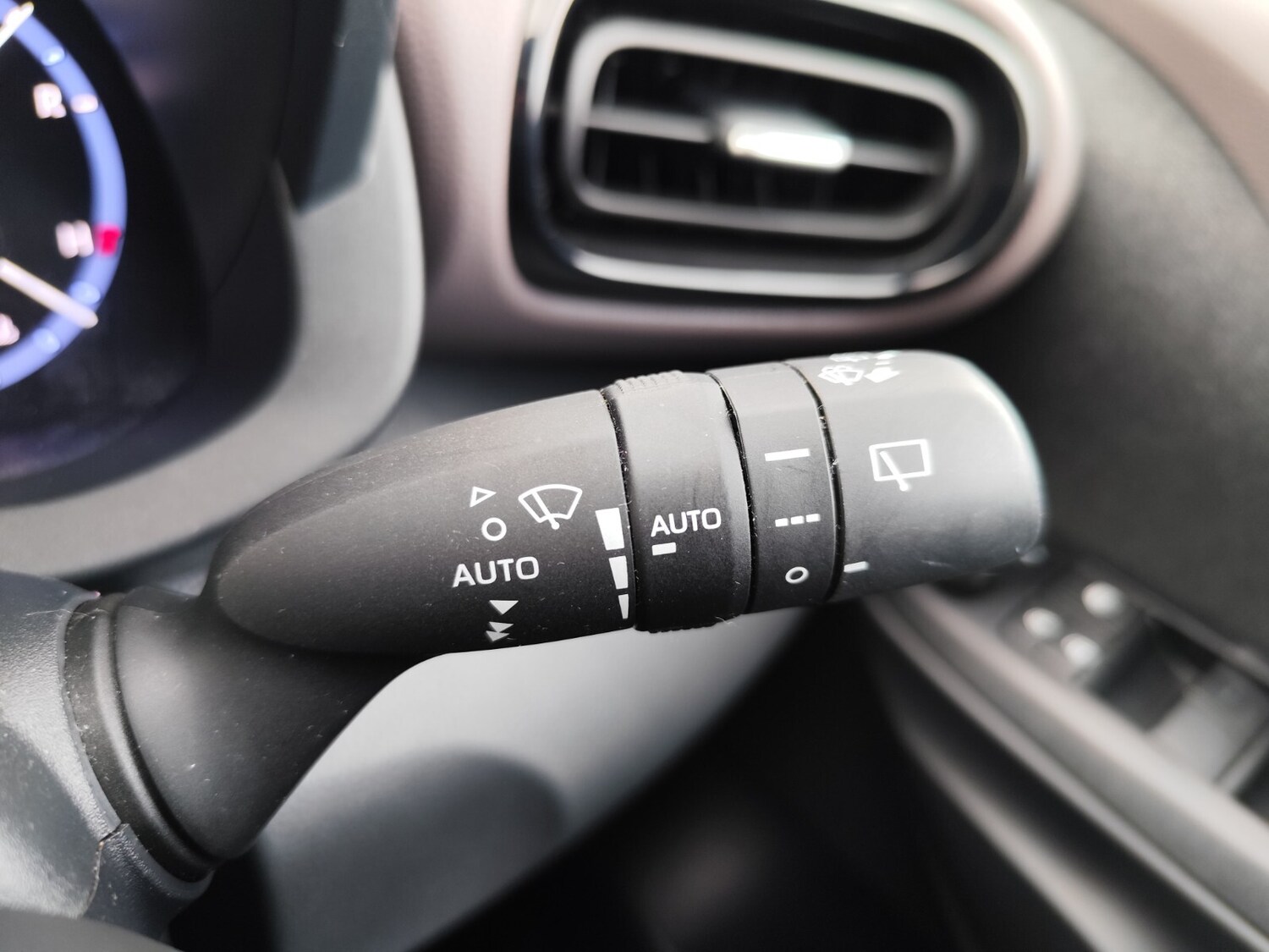 Used Toyota Yaris Cross 2022 for sale - 77261653: Photo 20