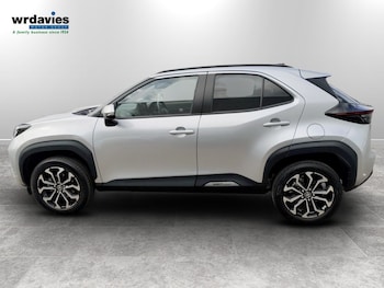 Used Toyota Yaris Cross 2025 for sale - 78729800: Photo