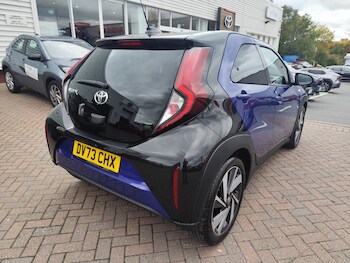 Used Toyota Aygo X 2023 for sale - 76276342: Photo