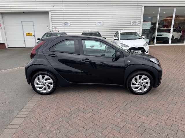 Used Toyota Aygo X 2025 for sale - 76302263: Photo 2