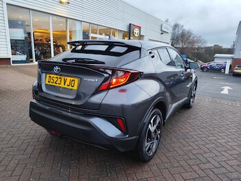 Used Toyota C-HR 2023 for sale - 76754639: Photo