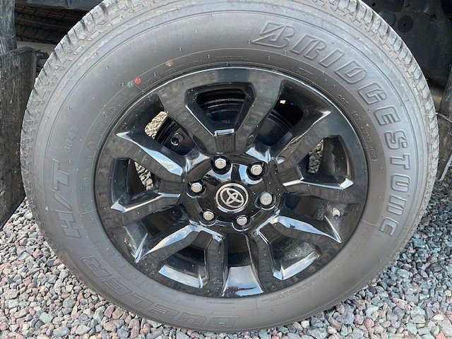 Used Toyota Hilux 2025 for sale - 76623464: Photo 4