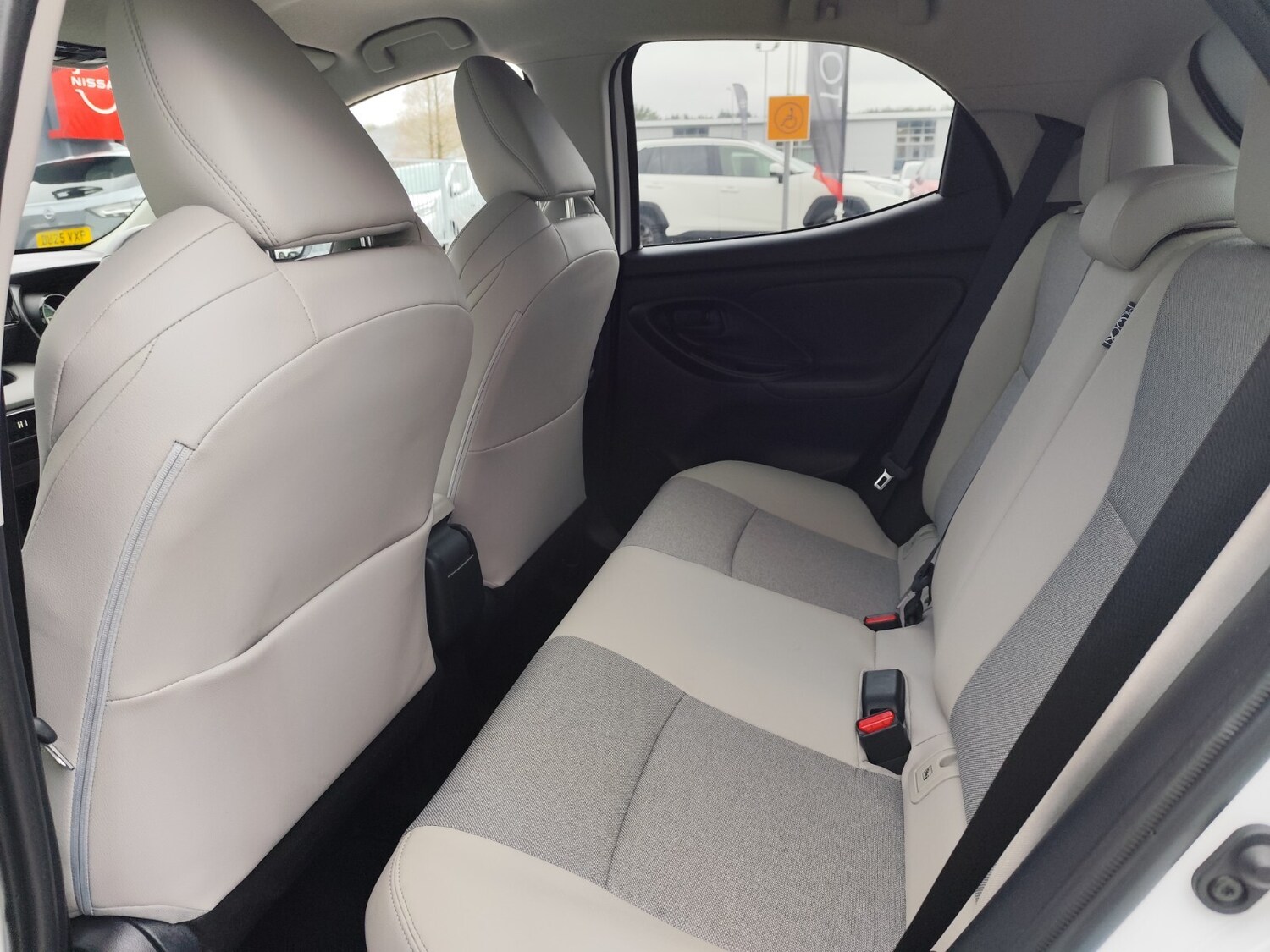 Used Toyota Yaris 2023 for sale - 77399305: Photo 13