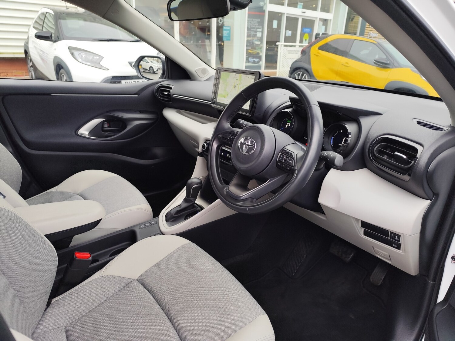 Used Toyota Yaris 2023 for sale - 77399305: Photo 14