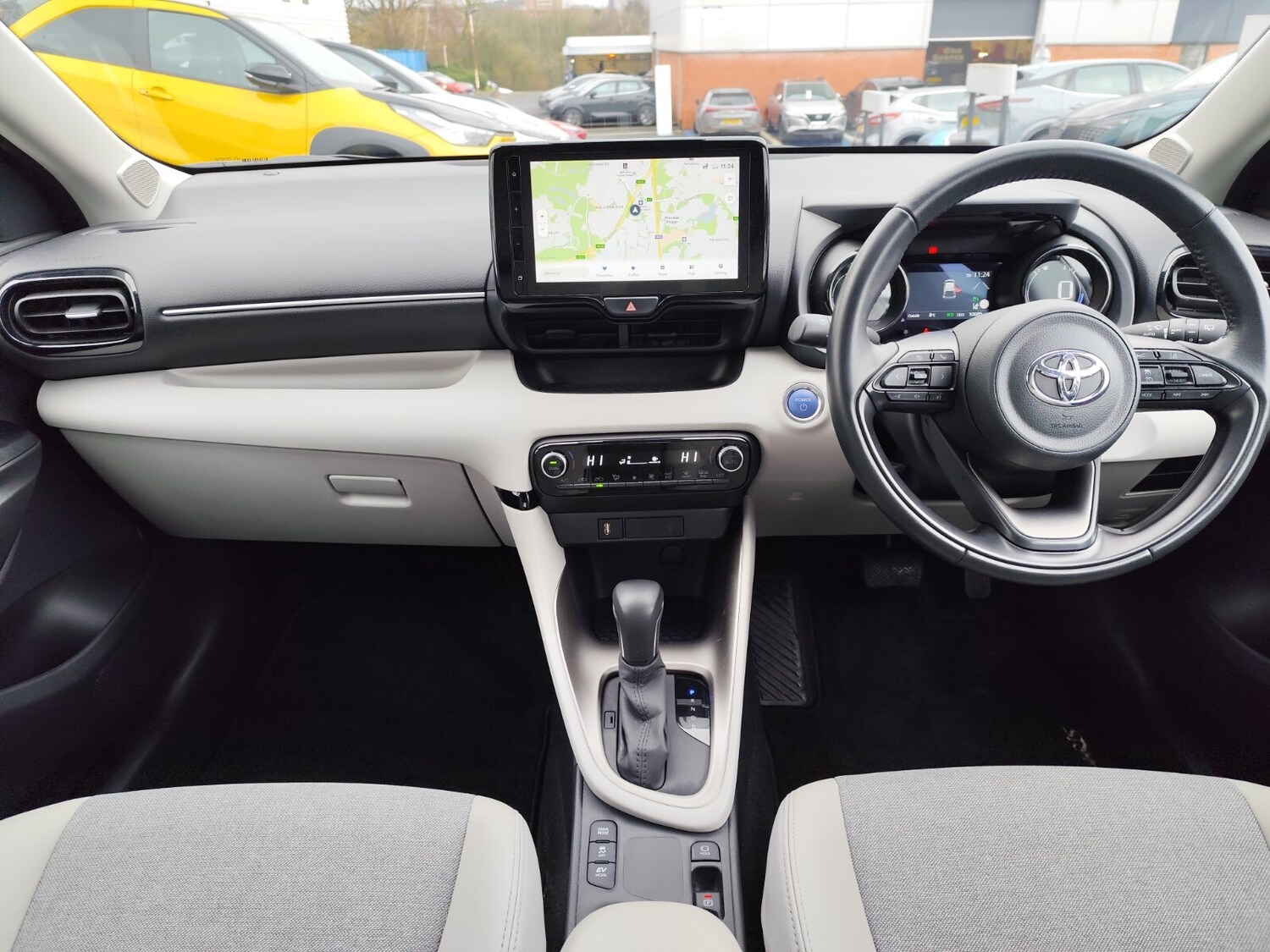 Used Toyota Yaris 2023 for sale - 77399305: Photo 15