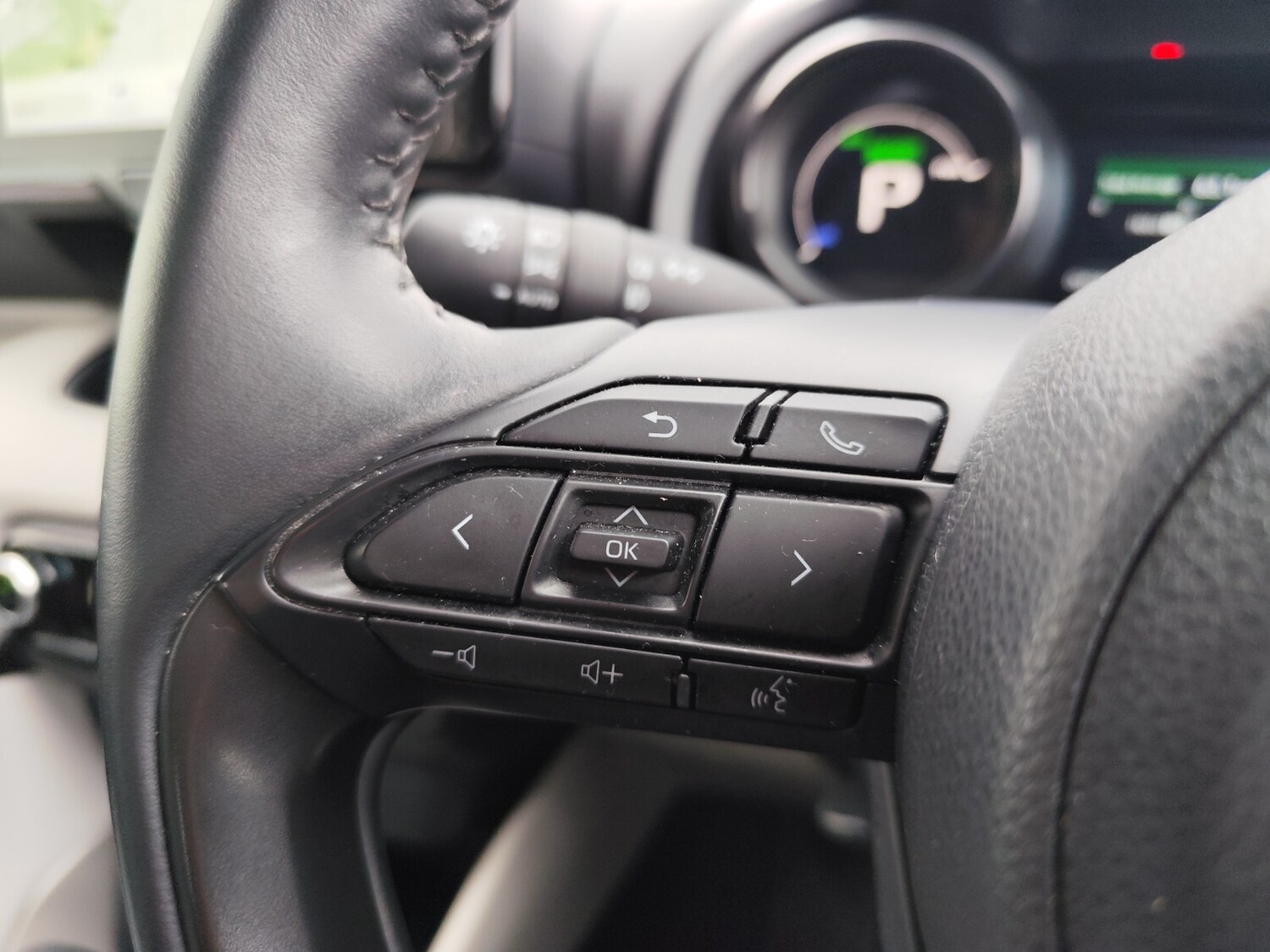 Used Toyota Yaris 2023 for sale - 77399305: Photo 17