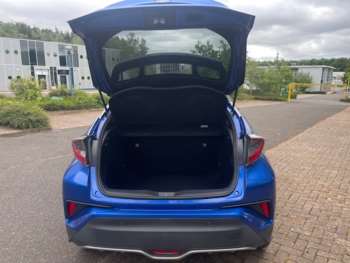 Used Toyota C-HR 2016 for sale - 75158100: Photo