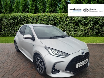 Used Toyota Yaris 2021 for sale - 77492723: Photo