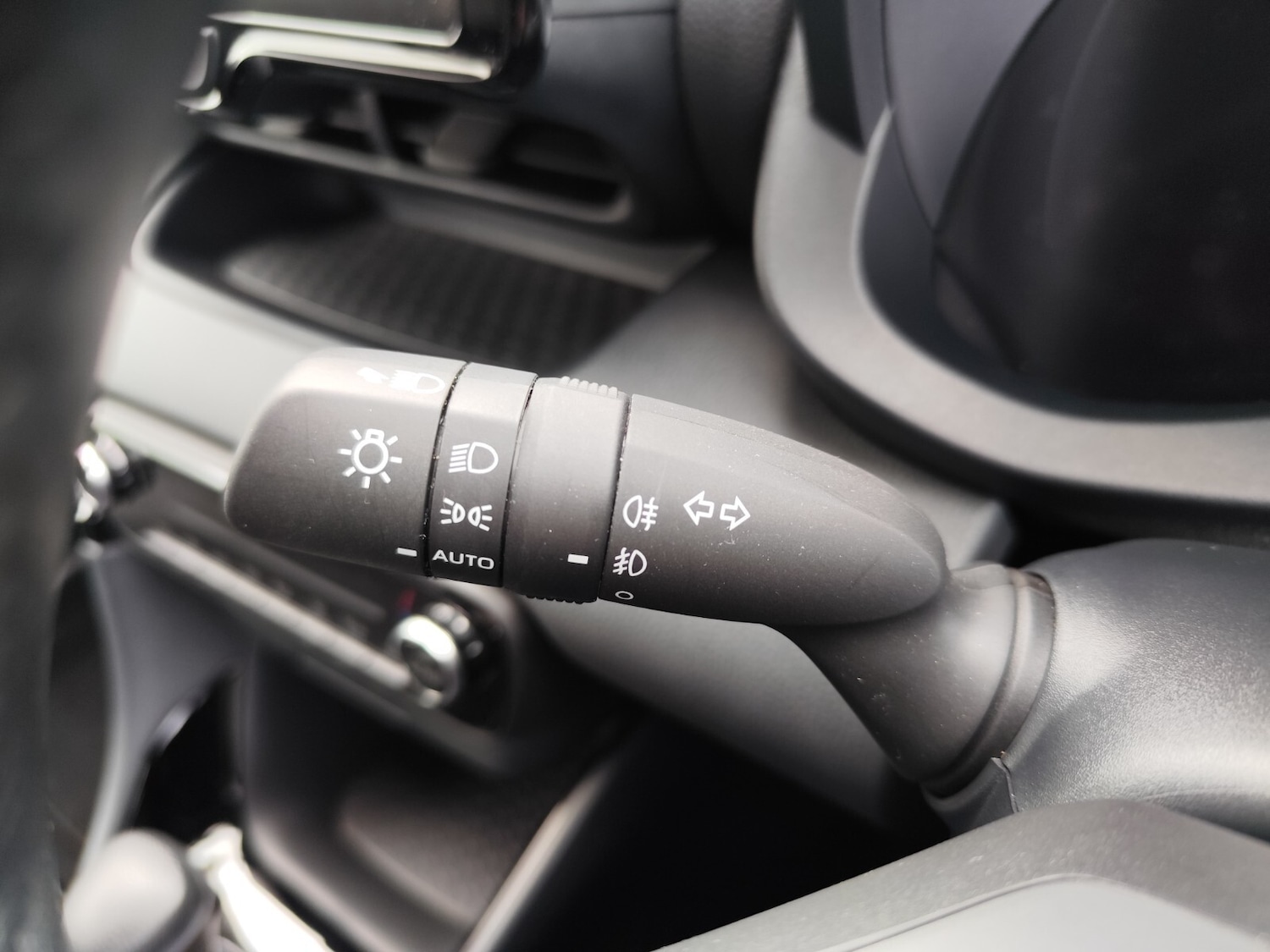 Used Toyota Yaris 2024 for sale - 76400671: Photo 17