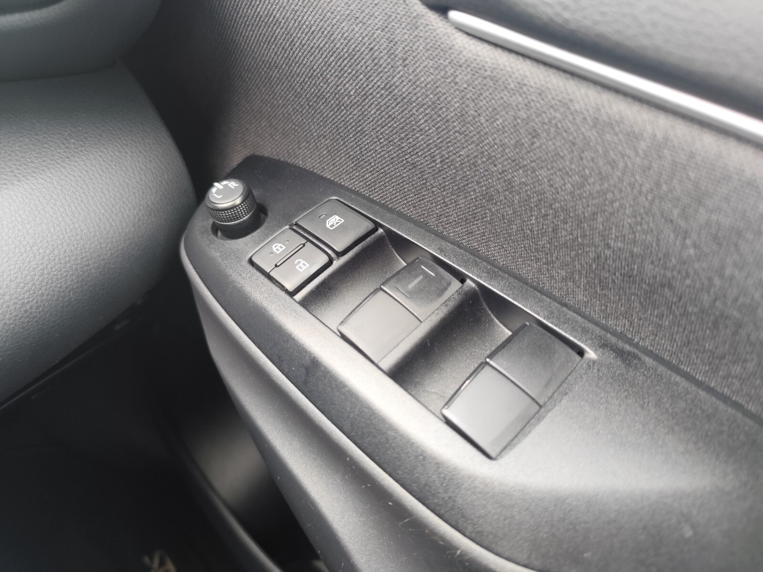 Used Toyota Yaris 2024 for sale - 76400671: Photo 19