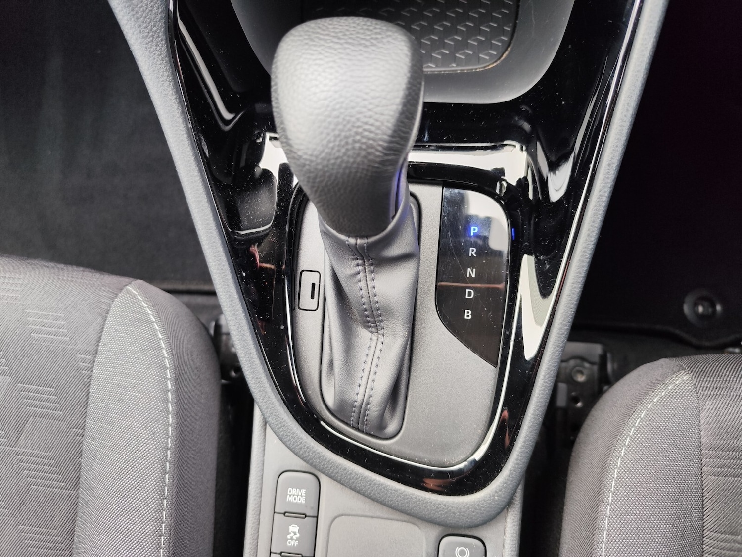 Used Toyota Yaris 2024 for sale - 76400671: Photo 28