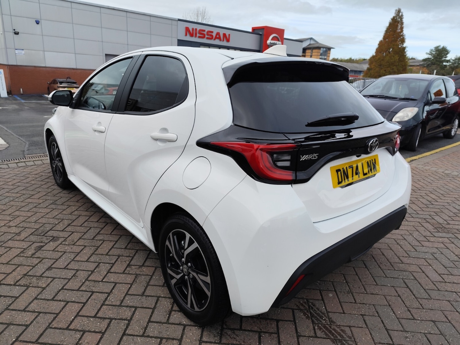 Used Toyota Yaris 2024 for sale - 76400671: Photo 7