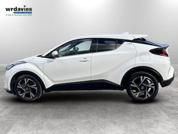 Used Toyota C-HR 2023 for sale - 77818941: Photo
