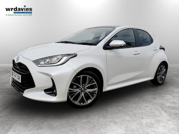 Used Toyota Yaris 2024 for sale - 78912799: Photo