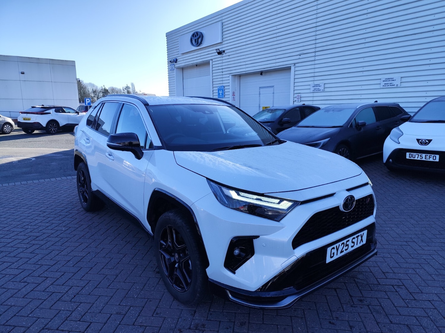 Used Toyota RAV4 2025 for sale - 77434891: Photo 2