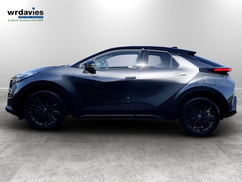 Used Toyota C-HR 2025 for sale - 78912673: Photo