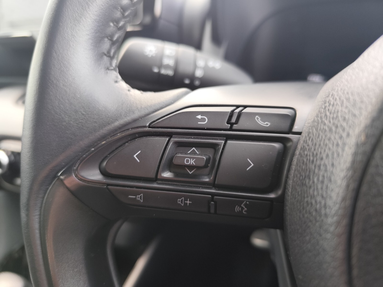 Used Toyota Yaris 2024 for sale - 76400685: Photo 16