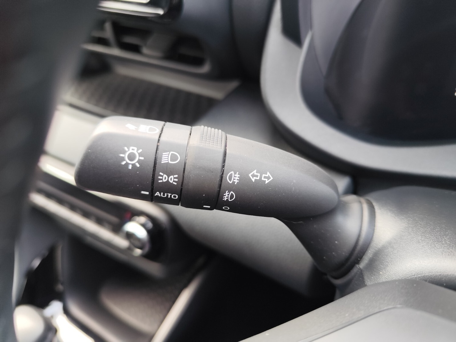 Used Toyota Yaris 2024 for sale - 76400685: Photo 18