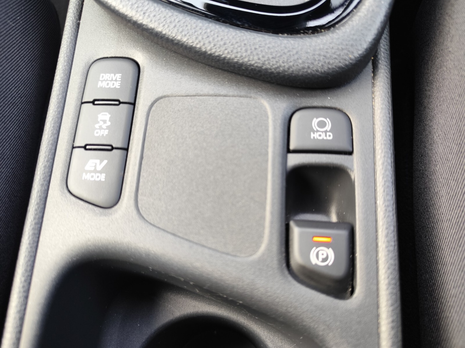 Used Toyota Yaris 2024 for sale - 76400685: Photo 27