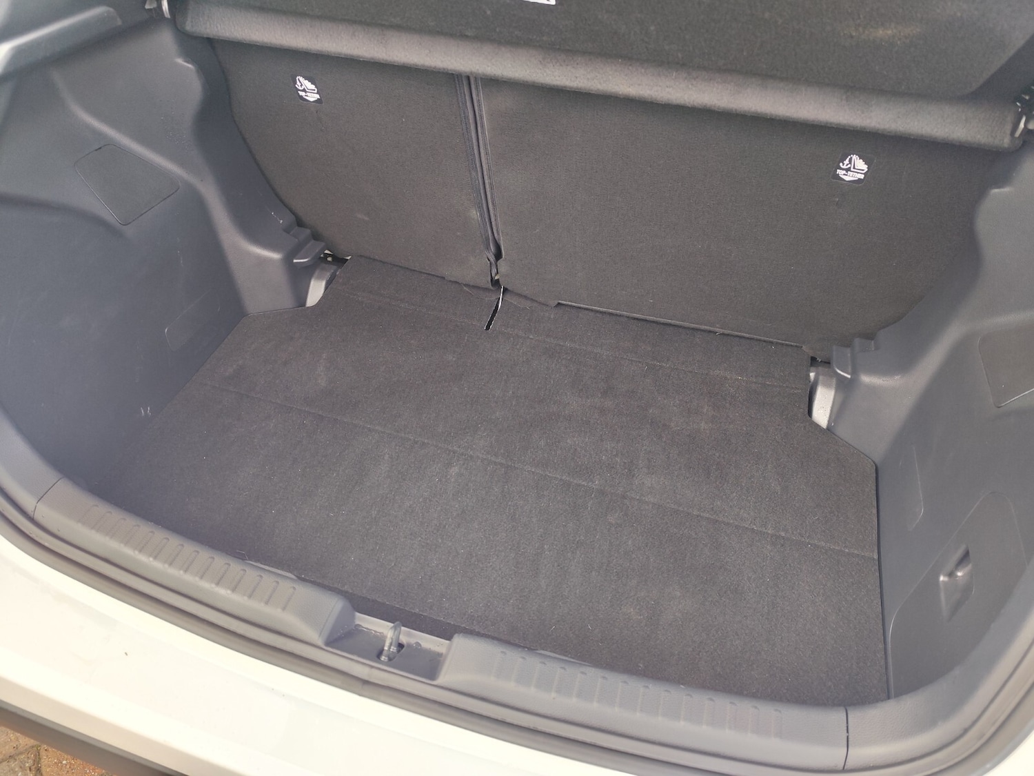 Used Toyota Yaris 2024 for sale - 76400685: Photo 6