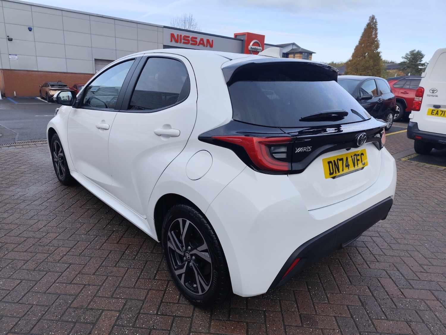 Used Toyota Yaris 2024 for sale - 76400685: Photo 7