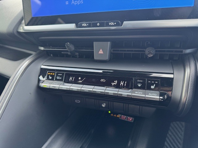 Used Toyota C-HR 2024 for sale - 76894773: Photo 21