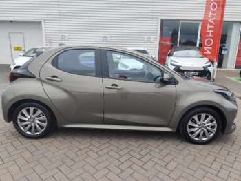 Used Toyota Yaris 2023 for sale - 74720249: Photo
