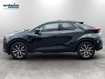 Used Toyota C-HR 2024 for sale - 78270228: Photo
