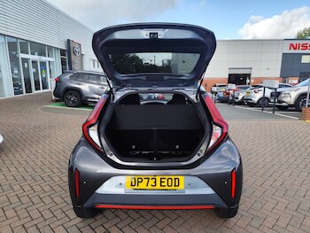 Used Toyota Aygo X 2023 for sale - 76276824: Photo