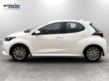 Used Toyota Yaris 2022 for sale - 77960003: Photo